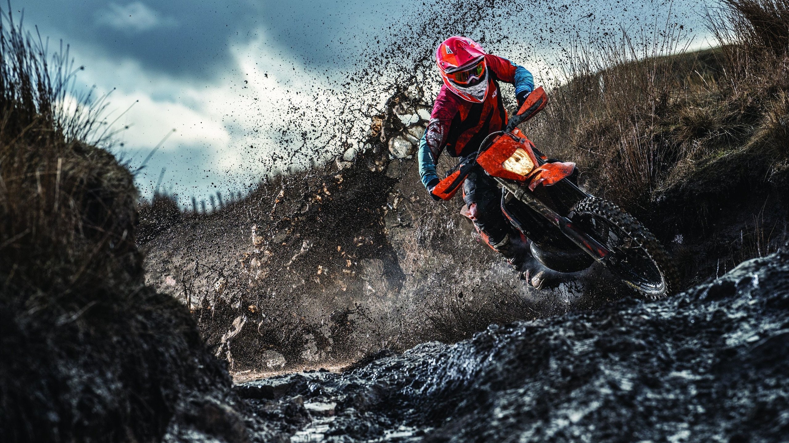 九游-_火箭队迎战强敌，奋勇争胜_，火箭队伍